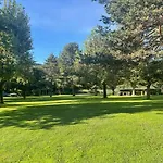 Seeappartement Luna Am Ossiachersee Mit Privatem Seezugang, Hallenbad, Skiarena Gerlitzen