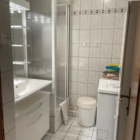 Seeappartement Luna Am Ossiachersee Mit Privatem Seezugang, Hallenbad, Skiarena Gerlitzen شقة