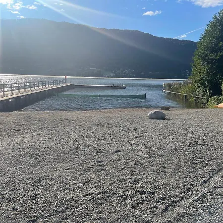 Seeappartement Luna Am Ossiachersee Mit Privatem Seezugang, Hallenbad, Skiarena Gerlitzen Bodensdorf