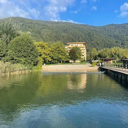 Seeappartement Luna Am Ossiachersee Mit Privatem Seezugang, Hallenbad, Skiarena Gerlitzen *