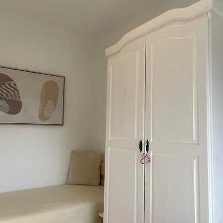 Seeappartement Luna Am Ossiachersee Mit Privatem Seezugang, Hallenbad, Skiarena Gerlitzen