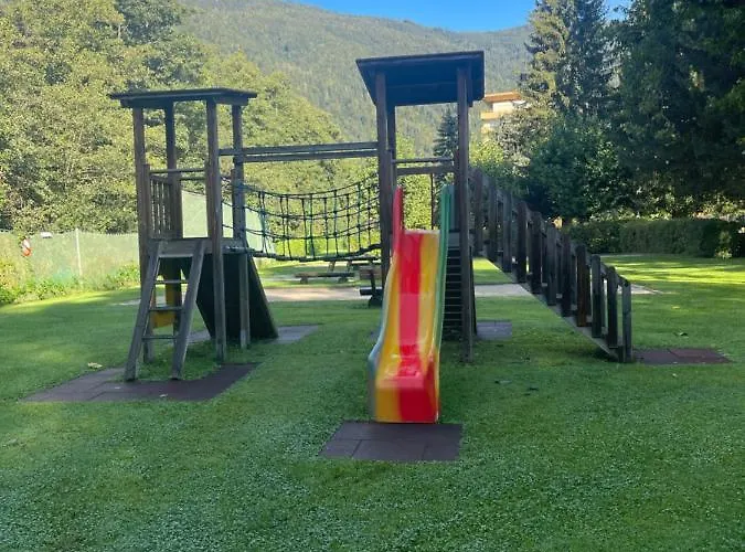 Seeappartement Luna Am Ossiachersee Mit Privatem Seezugang, Hallenbad, Skiarena Gerlitzen Bodensdorf