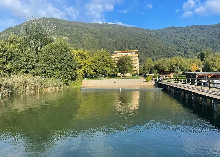 Seeappartement Luna Am Ossiachersee Mit Privatem Seezugang, Hallenbad, Skiarena Gerlitzen *