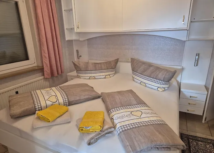 Seeappartement Luna Am Ossiachersee Mit Privatem Seezugang, Hallenbad, Skiarena Gerlitzen Apartament *